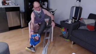 Long Leg Cast Adventure - Life in Fiberglass from your thigh to your toes!