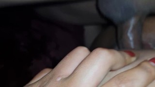 Nos dejan a solas y terminamos cogiendo