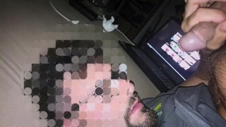 Ich spritze in meinem Mund ab