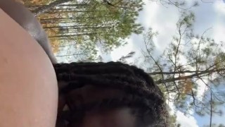 Eating pussy in the woods 😋