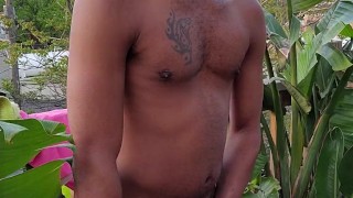 Kennie Jai jerks off in PUBLIC and cums for you!