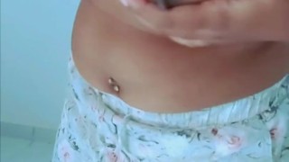 Sri lankan cheating wife online sex - ගෑනි මට පෙන්නම ඔෆිස් කොල්ලට දීපු සැප කැරි බඩ්ඩක්
