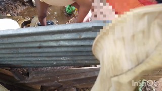 ශාශි කෙල්ල නානවා sri lankan village gir wash room