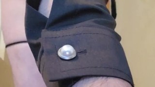 He Jerks for A Living! Watch n Enjoy!