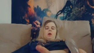 Sexy blonde fucking herself and cumming for you!