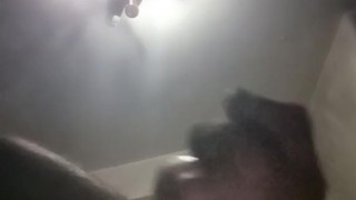 La mia vicina nn mi ha soddisfatto e ho sborrato pensando a lei