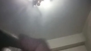 La mia vicina nn mi ha soddisfatto e ho sborrato pensando a lei