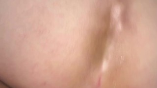 Bonne ejac dans trou serré