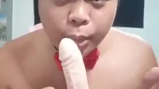 I want to suck my dad's cock but his not here so I suck his toy