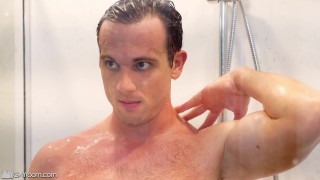 SHOWERBAIT Muscle Hunk Spreads Tight Asshole For Plumber's Thick Pipe