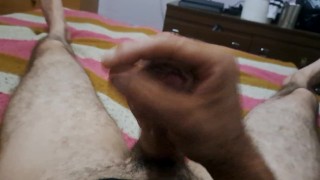 Da gusto ver brotar la leche de mi polla