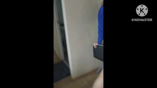 ESTOY MAL DE SALUD Y LA ESPOSA DE MI PAPA VIENE DEL TRABAJO MI MADRASTRA CULONA