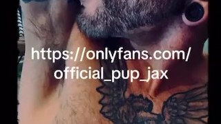 licking and smelling armpits