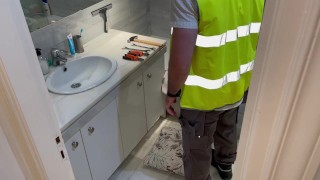 TRICKED & SHRUNK BY GIANT PLUMBER 4 WORSHIP & VORE