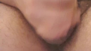 PILLADO CORRIENDOSE LA PAJA