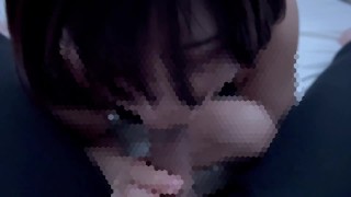 たっぷりの唾液で音を立てながらエロチンポをしゃぶり尽くしちゃう♡ cum in mouth swinger