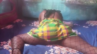 AMATEUR EBONY DOMINATE HER BED WHILE DRY HUMPING IN PANTYHOSE 💦