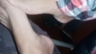 Paja con los pies te animas bebé cute cum