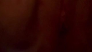 quick piss on the floor without my bf knowing😫