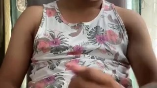 Esta chacal quiere darte leche