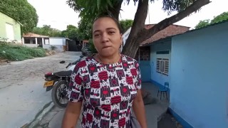 le doy una deliciosa lamida de coño a la veterinaria por haber curado a mi mascota