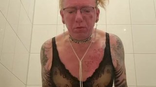 Sissy cums in dildo