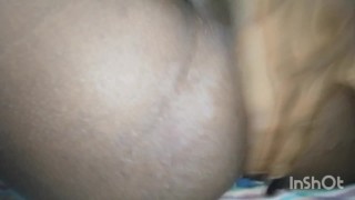 ශාශි කෙල්ල ආතල් sri lankan girl pussy fingerin