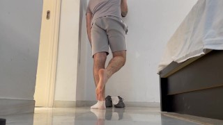 Jack and the beanstalk giant foot slave or crush?