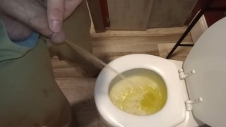 To People who love fat white dick and pissing