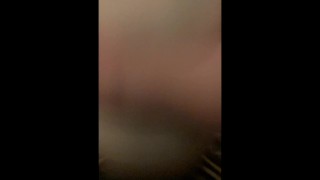Sa chatte est tellement serrer et humide que je ne tiens pas longtemps