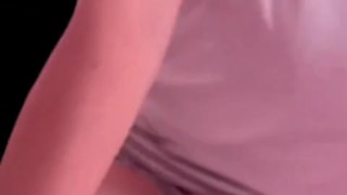 Striptiz Młodej Studentki z Polski Pokazuje moje duże cycki i dużą dupę + zabawa cipką