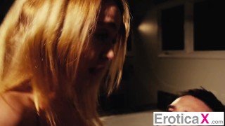 Sexy Couple Sensual Bathroom Fuck - EroticaX