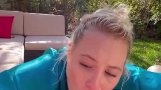 I sucked his dick outside (ONLYFANS @blondie_dread)