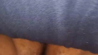 QUE RICO SE VIENE ADENTRO DE MI CULO CABALGANDO LA POLLA DE MI HERMANASTRO / PORNO EN ESPAÑOL