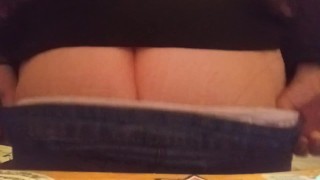 Abriendome el culito mmm