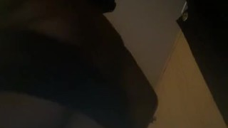 JUICY PINK PUSSY EBONY CLAPPING HER BIG ASS WHILE PLAYING WITH HER WET PUSSY. (VOLUME UP!)