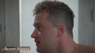 ADULTMOBILE - As Soon As Van Wylde Sees His Stepmom Alura Jenson Fully Naked Body He Freezes