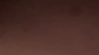 два твинка с большими членами не дошли до квартиры и решили поебатся на лестичной плошпадке