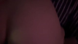 Me cogen muy duro por detrás