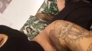 Quiero una verga follando mi boca!!!