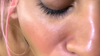 Morena de cachifa se come todo mi verga frente al espejo