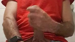 Paja en el baño y corrida explosiva