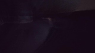 外で歩いていたらおしっこしたくなってそのままお漏らししちゃった・・・【Habang naglalakad ako sa labas, naramdaman kong kailangan kong u】