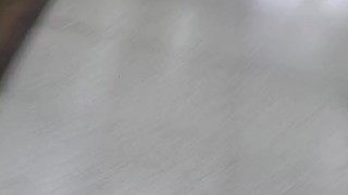 Tetas al aire en el Cuarto Oscuro Votando al nuevo Presidente Elecciones 2023