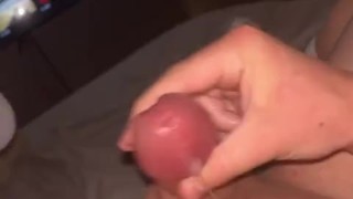 Jerking my tiny dickk until I.cumm. 💦💦🫣🫣