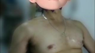 Pinoy jakol habang nagtatrabaho