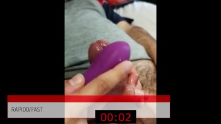 Ivy y Dakota, pajeamos a un sumiso que entro a la U recien... tiene 18 años y ya le cumplimos sueños