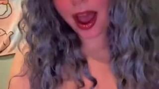 Horny TikTok slut Vanilla Faith