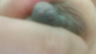 enseñándote mi panocha abriéndole los labios par que la conozcas de cerca