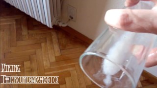 Corrida monstruosa en un vaso...¿alguien será capaz de tragar todo eso?